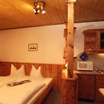 Lachmayr 게스트하우스 3*