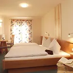 Lachmayr - Sommerkarte Inkludiert Guest house 3*