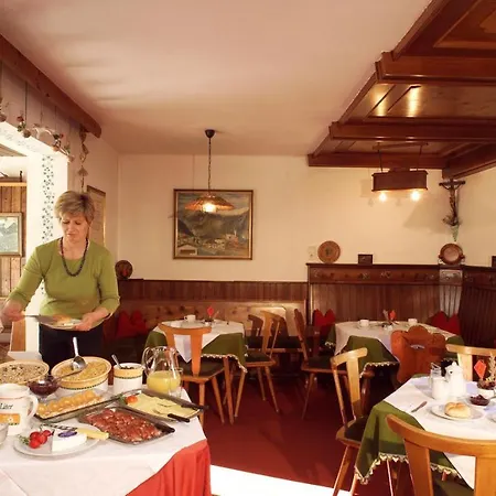 Lachmayr Guest house 3*